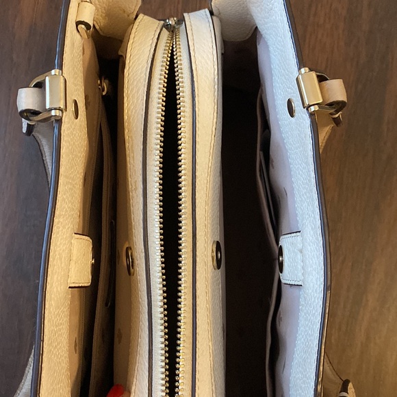 Kate Spade Satchel - Picture 6 of 9